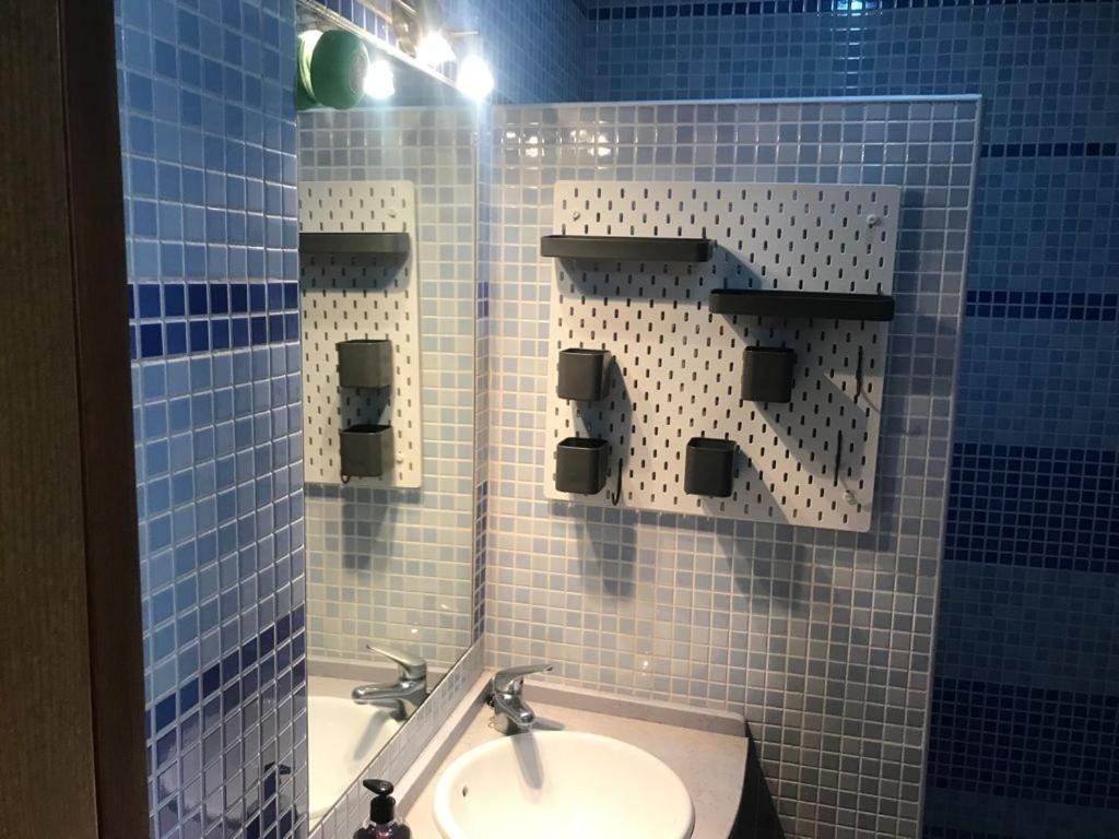 Antonio Ureba 9 Apartment โกนิล เด ลาฟรอนเตรา ภายนอก รูปภาพ